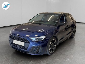 Audi A1 Sportback 30 1.0 tfsi Identity Black 116cv s-tronic