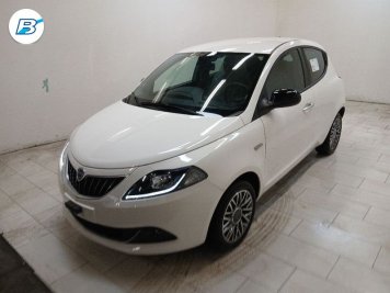 Lancia Ypsilon 1.0 firefly hybrid Gold s&s 70cv 5p.ti