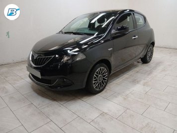 Lancia Ypsilon 1.0 firefly hybrid Platino s&s 70cv